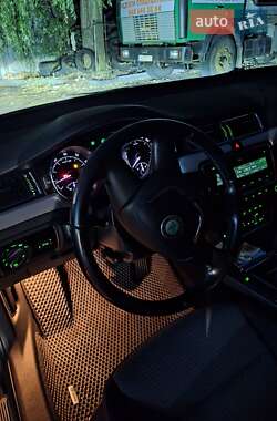 Лифтбек Skoda Superb 2012 в 