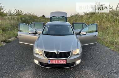 Лифтбек Skoda Superb 2008 в 