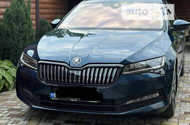 Універсал Skoda Superb 2020 в Дніпрі