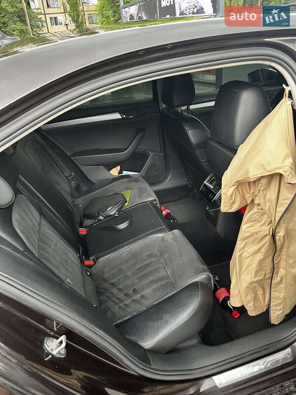 Лифтбек Skoda Superb 2017 в Кривом Роге