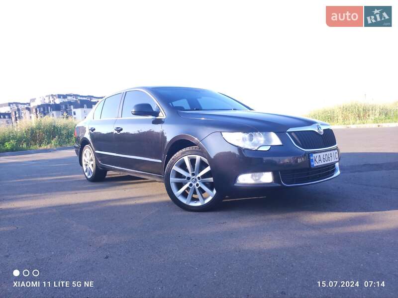 Лифтбек Skoda Superb 2012 в Киеве