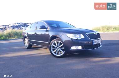 Лифтбек Skoda Superb 2012 в 
