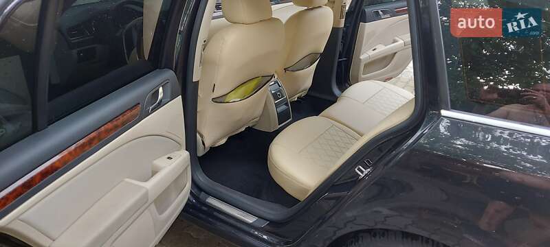 Универсал Skoda Superb 2011 в Жовкве