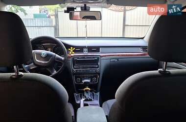 Ліфтбек Skoda Superb 2012 в 