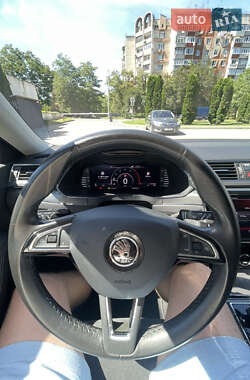 Универсал Skoda Superb 2019 в 