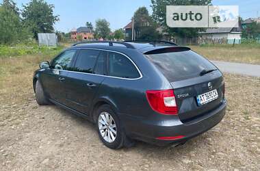 Універсал Skoda Superb 2015 в Рожнятові