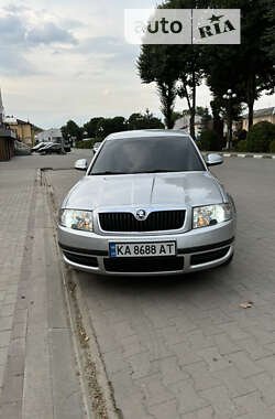 Ліфтбек Skoda Superb 2008 в Львові