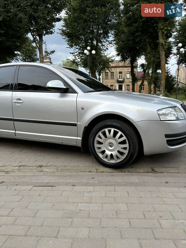 Ліфтбек Skoda Superb 2008 в Львові