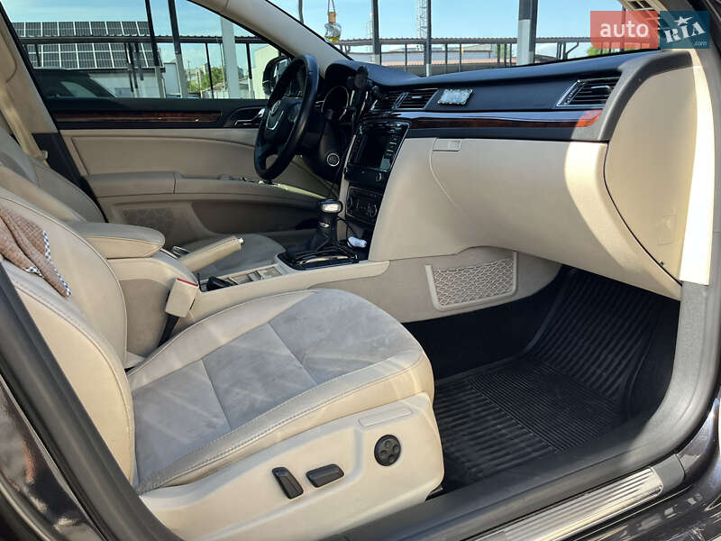 Ліфтбек Skoda Superb 2012 в Шептицькому