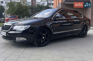 Лифтбек Skoda Superb 2011 в 