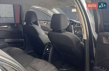 Лифтбек Skoda Superb 2011 в 