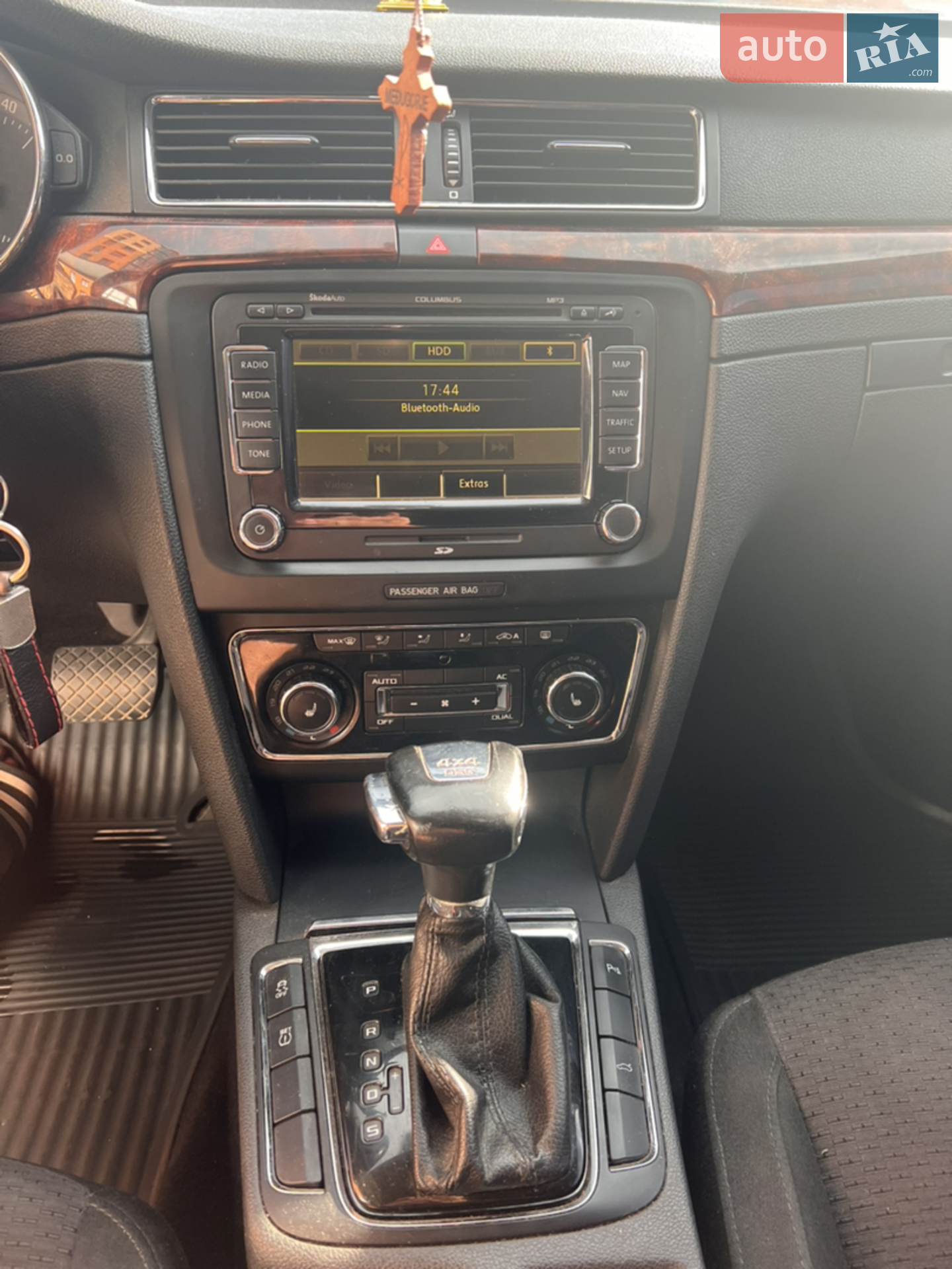 2011 Skoda Superb - мініатюра 27