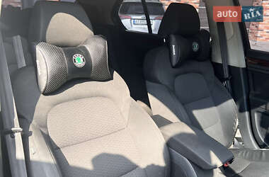 Лифтбек Skoda Superb 2011 в 