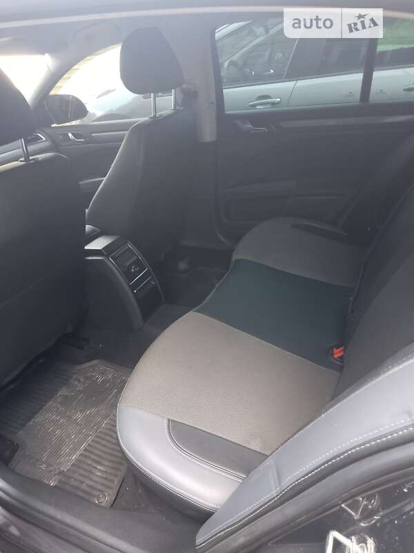 Лифтбек Skoda Superb 2011 в Тернополе