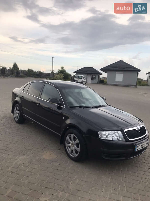 Ліфтбек Skoda Superb 2008 в Львові