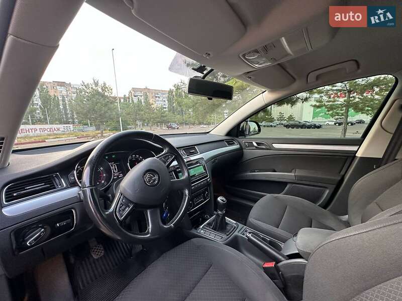 Лифтбек Skoda Superb 2014 в Николаеве