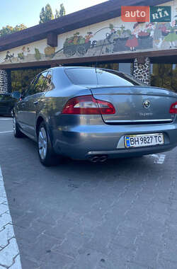 Лифтбек Skoda Superb 2009 в 