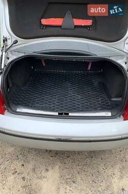 Лифтбек Skoda Superb 2003 в 