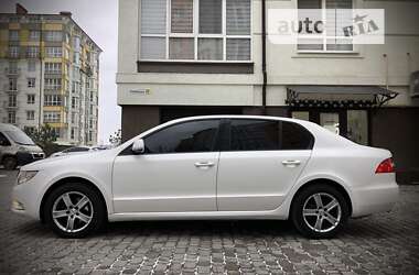 Лифтбек Skoda Superb 2011 в Ивано-Франковске