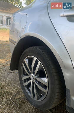 Ліфтбек Skoda Superb 2005 в 