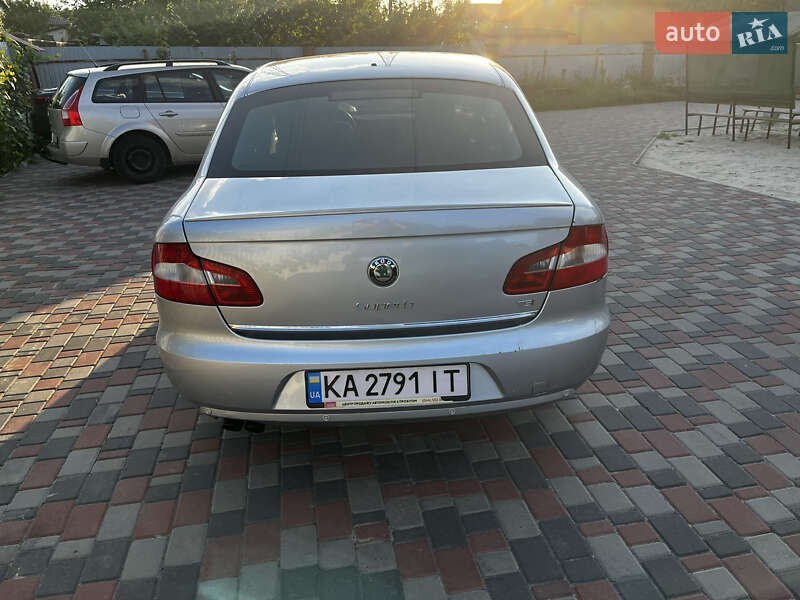 Ліфтбек Skoda Superb 2010 в Києві