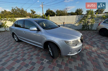 Лифтбек Skoda Superb 2010 в 