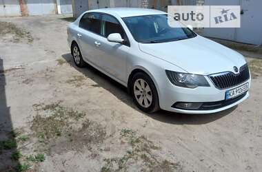 Лифтбек Skoda Superb 2015 в Киеве