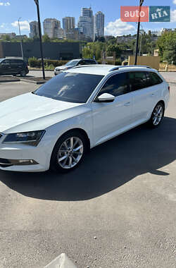 Универсал Skoda Superb 2017 в 