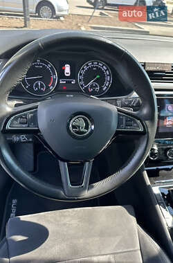 Універсал Skoda Superb 2017 в Дніпрі