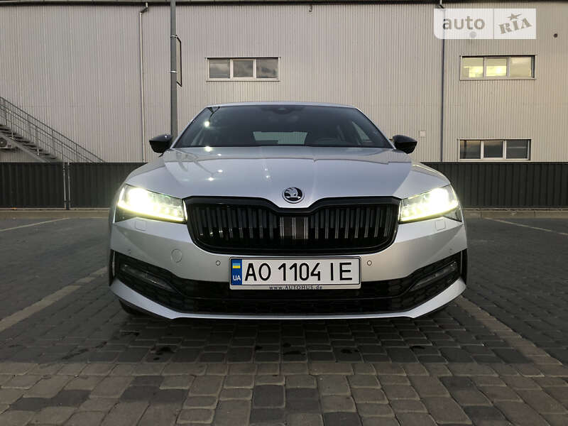 Лифтбек Skoda Superb 2020 в Мукачево