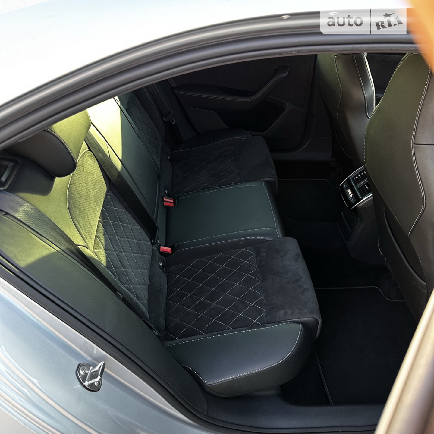 2020 Skoda Superb - мініатюра 12