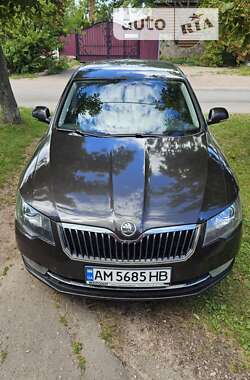 Лифтбек Skoda Superb 2013 в Коростене