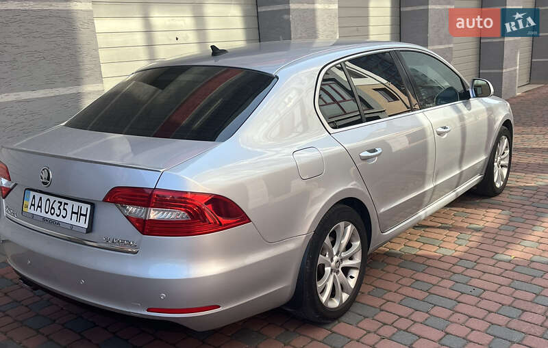 Лифтбек Skoda Superb 2013 в Ивано-Франковске