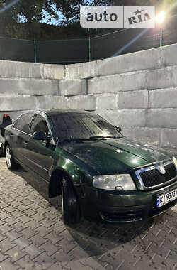 Лифтбек Skoda Superb 2003 в Обухове