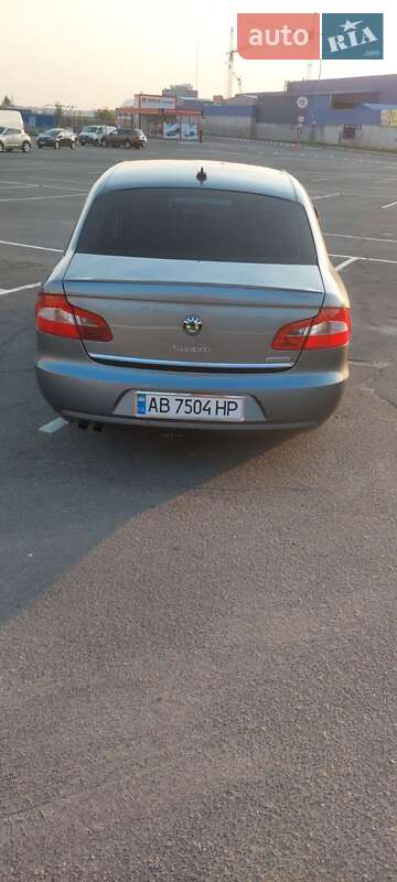 Лифтбек Skoda Superb 2011 в Виннице