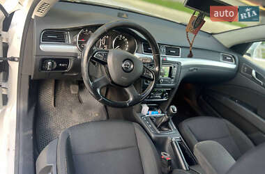 Универсал Skoda Superb 2014 в 