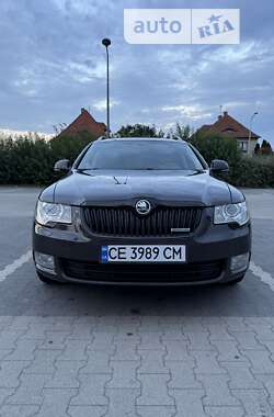 Універсал Skoda Superb 2011 в Волочиську