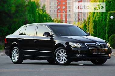 Лифтбек Skoda Superb 2015 в Днепре