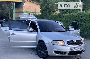 Лифтбек Skoda Superb 2003 в Турке