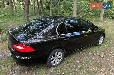 Лифтбек Skoda Superb 2011 в Червонограде