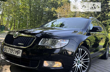 Універсал Skoda Superb 2011 в Трускавці