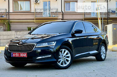 Лифтбек Skoda Superb 2020 в Ужгороде