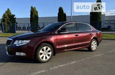 Лифтбек Skoda Superb 2009 в Киеве