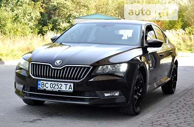 Лифтбек Skoda Superb 2016 в Львове