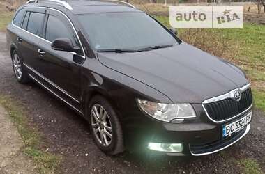 Универсал Skoda Superb 2012 в Стрые