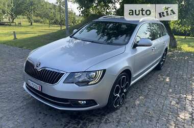 Універсал Skoda Superb 2014 в Дубні