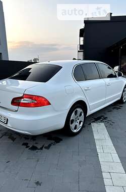 Лифтбек Skoda Superb 2011 в Рожнятове