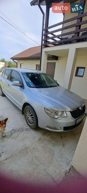 Лифтбек Skoda Superb 2011 в Хусте фото 2 Лифтбек Skoda Superb 2011 в Хусте