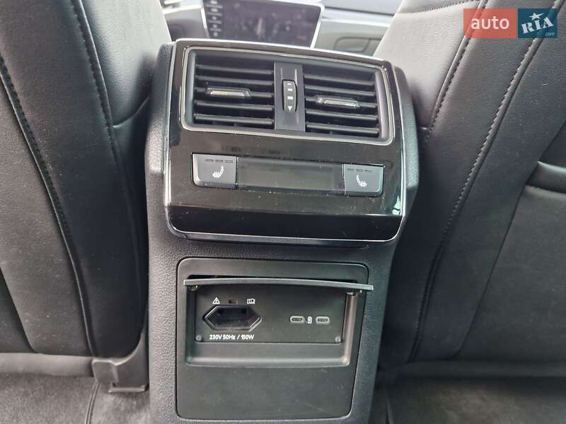 Универсал Skoda Superb 2020 в Вараше