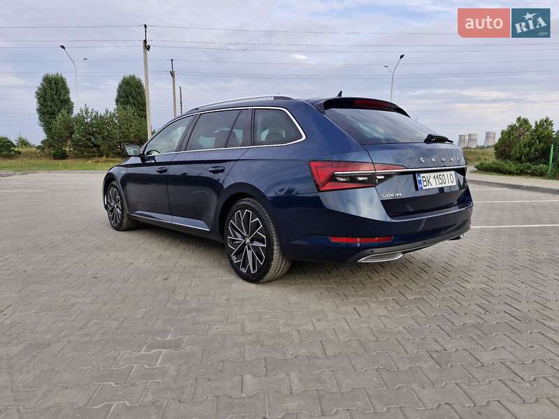 Универсал Skoda Superb 2020 в Вараше